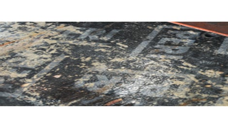 <p>Pozostaw środek max. na 10 minut, aby związał pozostałości betonu.</p><br/>