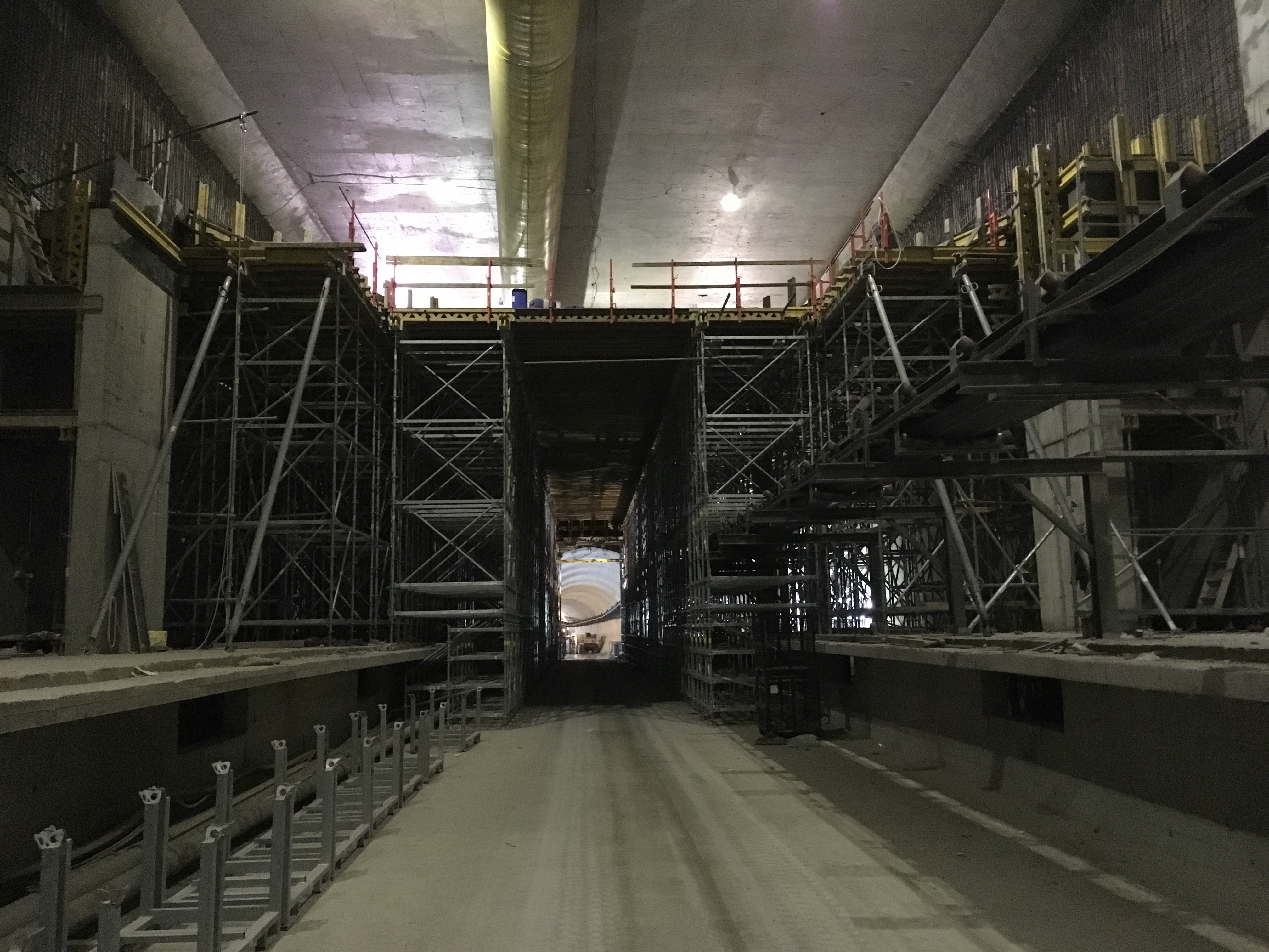 Подпорно скеле PERI UP Flex с различни нива на достъп