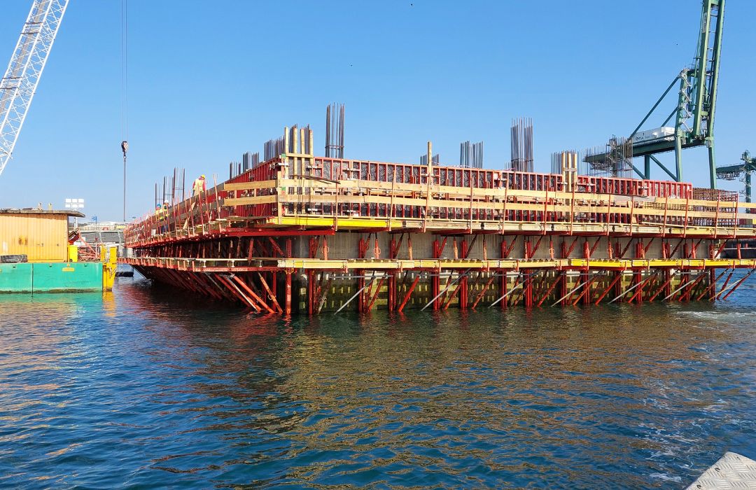 Renovação do Cais 4TMS em Terminal de Movimentação de Liquefeitos Criogénicos