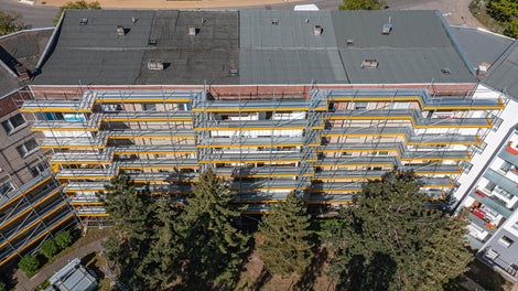 Die sauberen Eckausbildungen sorgen in Wernigerode für Sicherheit bei der Nutzung –ohne gefährliche Lücken und Stolperstellen.