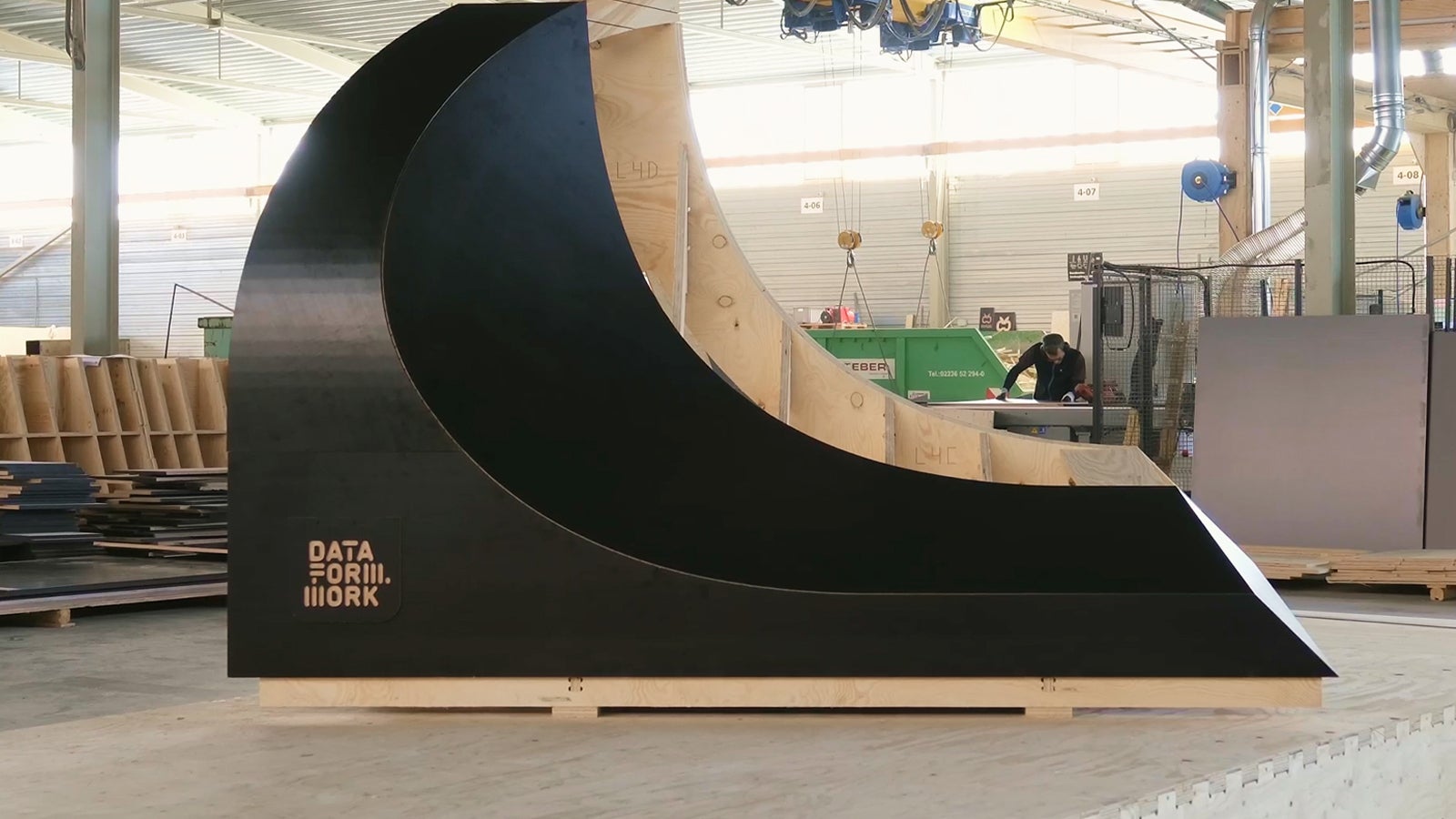 DataForm.Work referentieproject met gebogen plaatconstructie