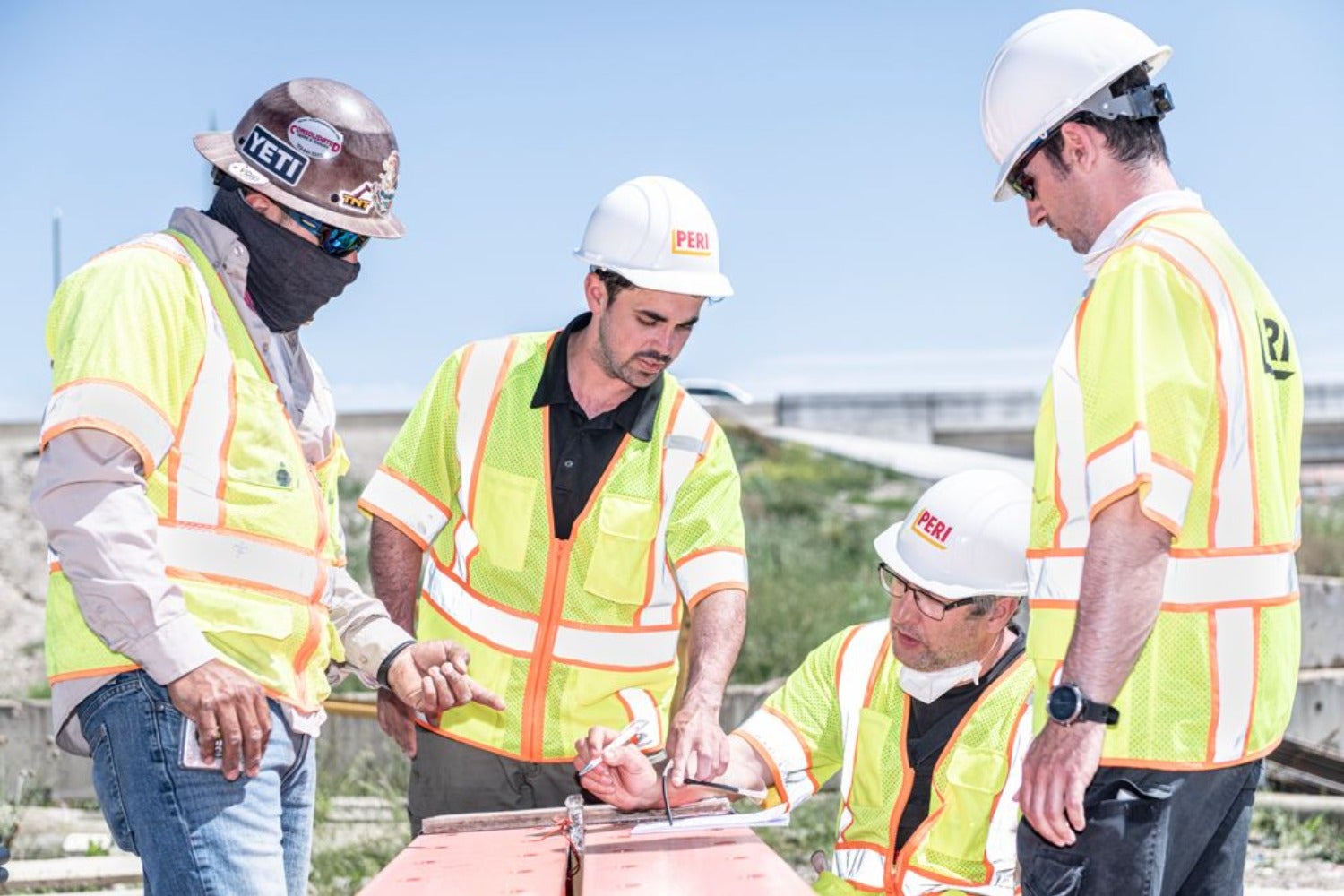 Billing models comprehensible and practical<br/>Transparent information for controlling formwork use with site reports<br/>Local support through formwork project management