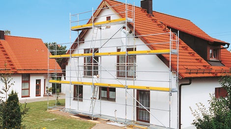 &lt;p&gt;Mit der Entwicklung des PERI UP Ger&amp;uuml;stsystems startet PERI seine Aktivit&amp;auml;ten auf dem Ger&amp;uuml;stmarkt. Das Fassadenger&amp;uuml;st PERI&amp;nbsp;UP&amp;nbsp;T&amp;nbsp;72 mit T-Rahmen und vorlaufendem Gel&amp;auml;ndermontage ist sicher,&amp;nbsp;wirtschaftlich und seiner Zeit voraus.&lt;/p&gt;<br/>