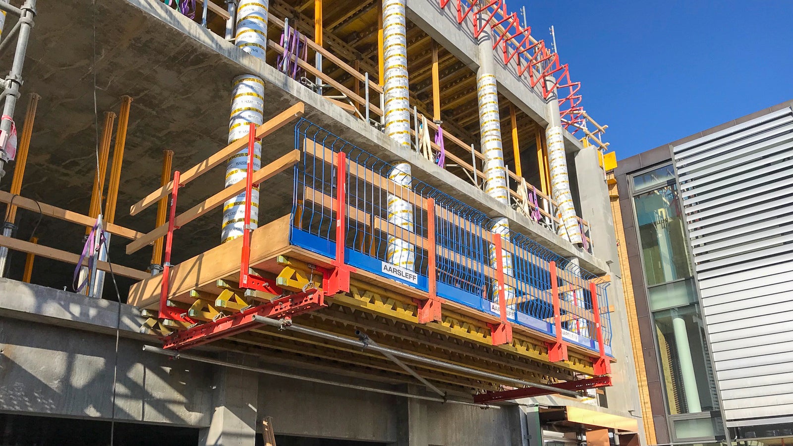 RCS Materiel Platform for nem adgang til underliggende etager