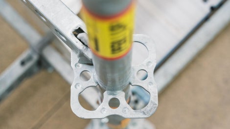 Integrierter Gerüstknoten macht Kupplungen nahezu überflüssig.