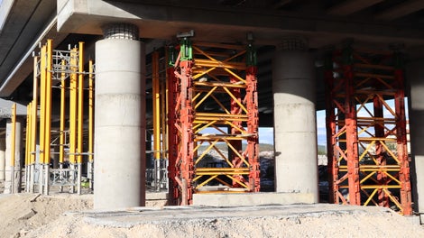 Подпиране на увреден стълб с VST Подпорни кули за тежки натоварвания