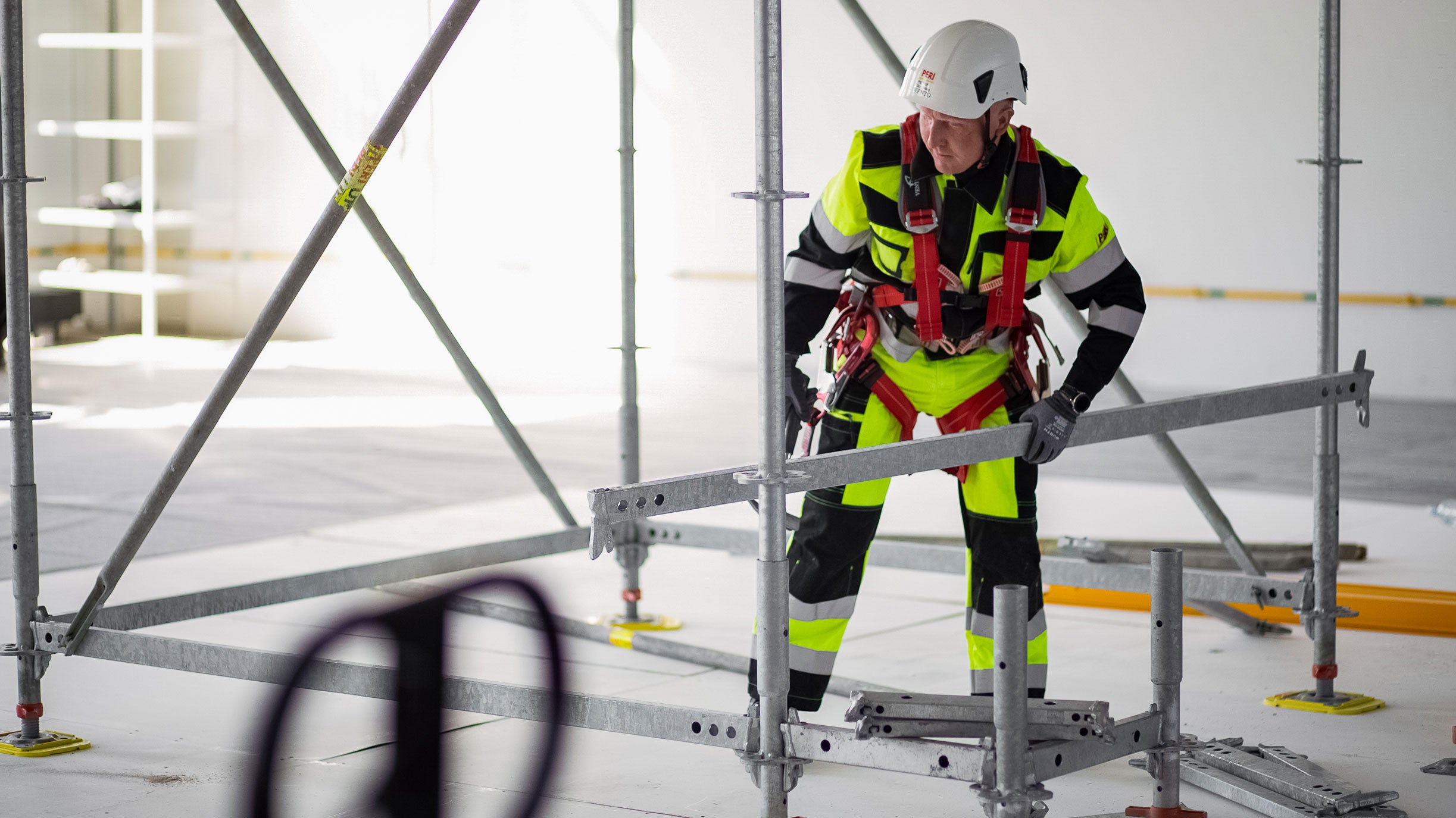 <p>Присуствие супервайзера на объекте для контроля и консультирования.</p><br/>