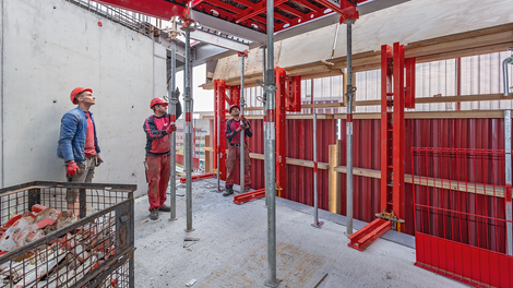 Using it, the construction team was able to form the ceilings easily, flexibly and safely. <br/>