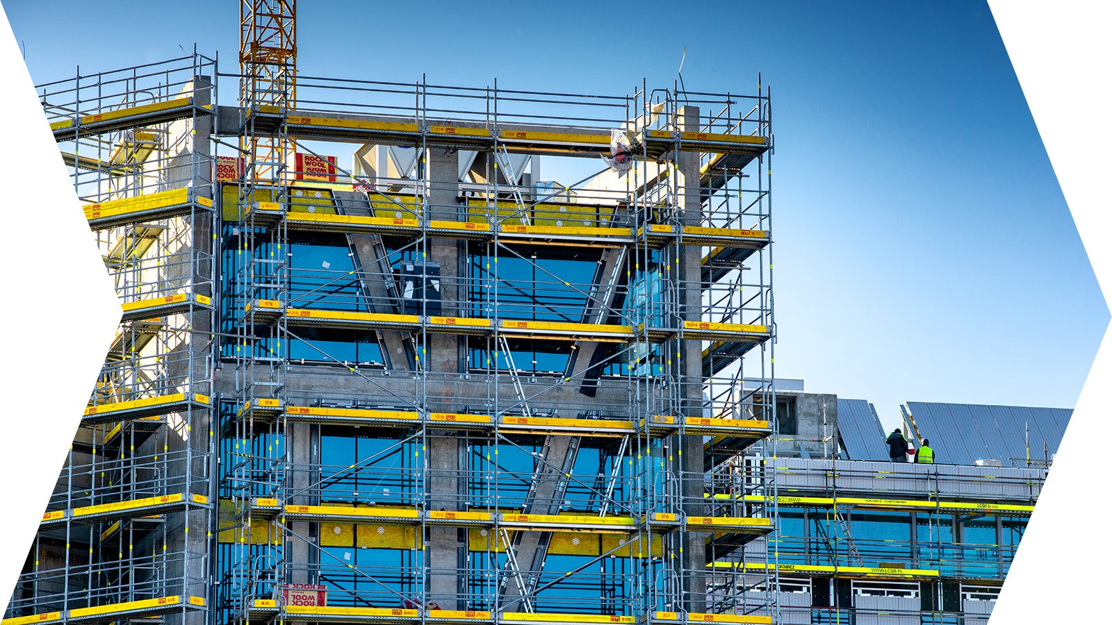 Oszczędność czasu dzięki rozwiązaniom zapewniającym szybki montaż. 