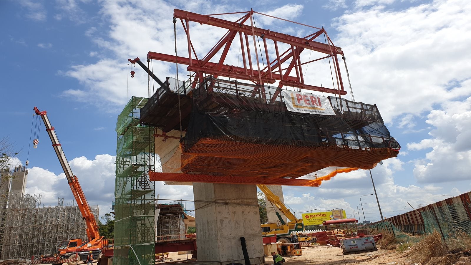 PERI Form Traveler - Balanced Cantilever Solution