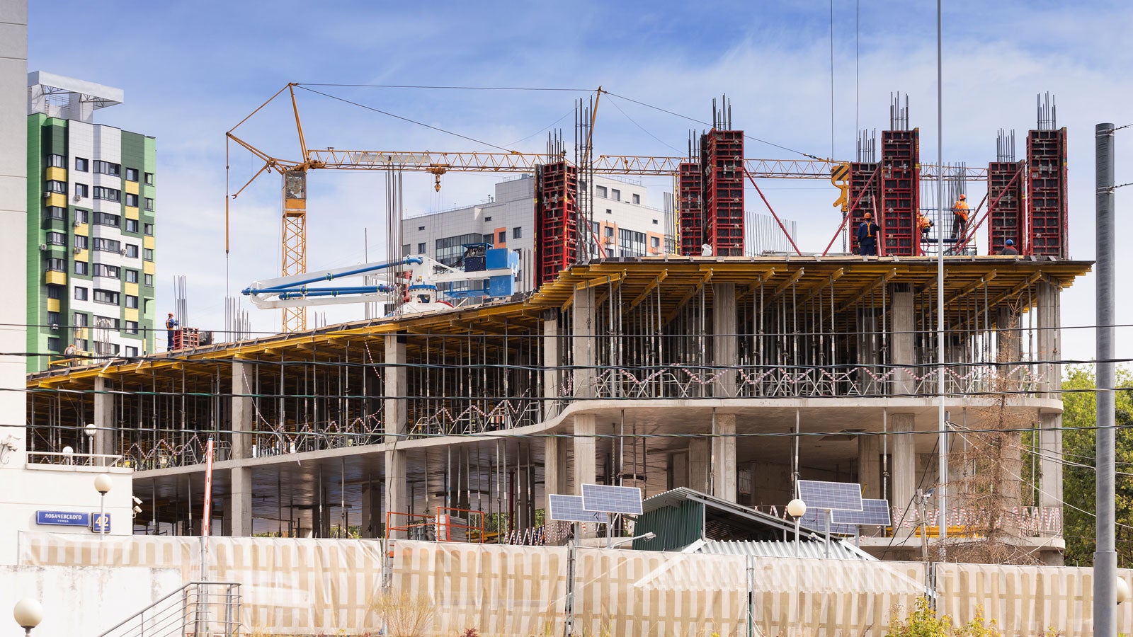 Ручки для монтажа на всех щитах TRIO MR обеспечивают безопасность и удобство в процессе монтажа и демонтажа опалубки. 