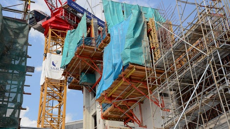 Project-specific solution consisting of Formwork girders, steel walers and any selected formlining.