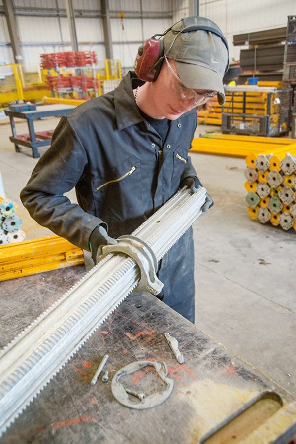 tagavad materjali vastavuse kvaliteedi kriteeriumitele.<br/>