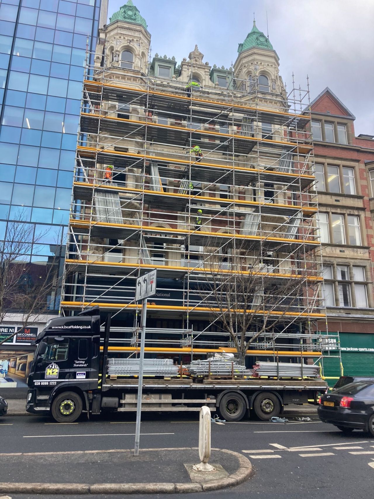 The entire build of the scaffolding solution was completed in just five days with 42 tonnes of PERI UP Flex erected over the course of the project. 