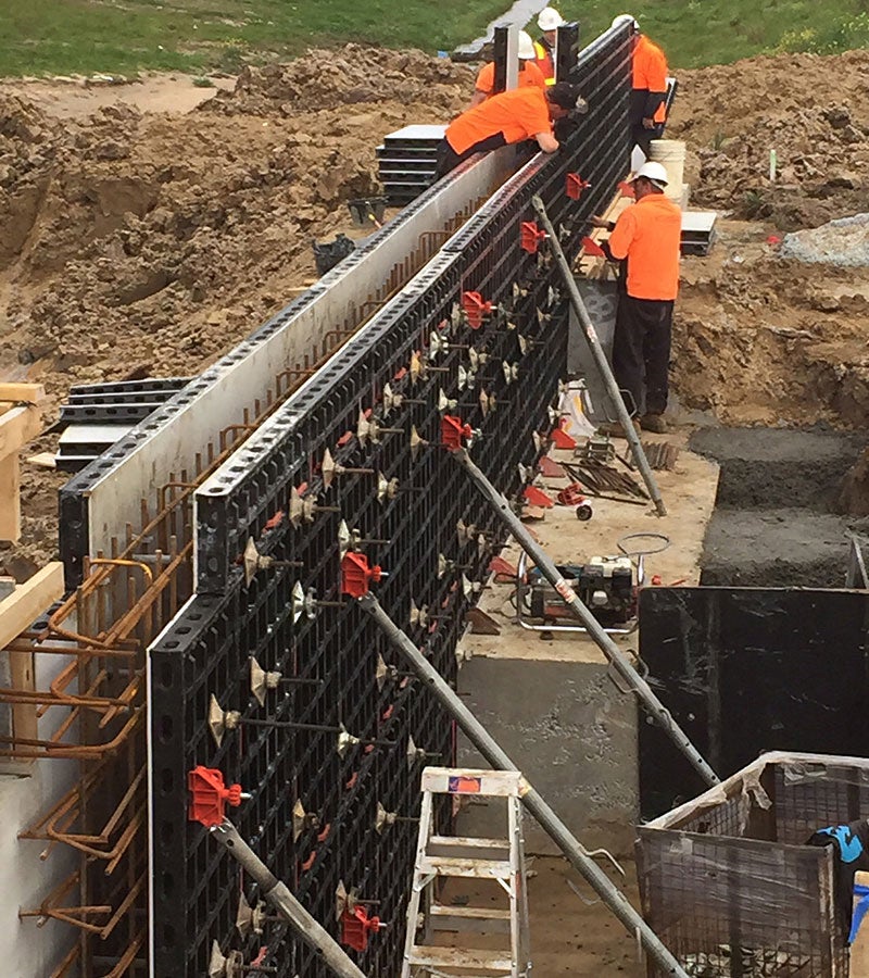 Push-pull props were used in order to align the formwork as well as providing stability especially regarding wind loads.