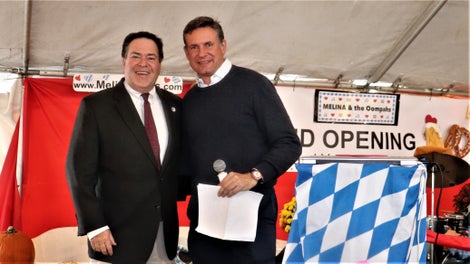 Bridgewater’s Mayor Daniel J. Hayes, Jr. (left) welcomed PERI USA and Global Director of the PERI Group Alexander Schwoerer (right) to Bridgewater and is excited about the new jobs and increase in business PERI is bringing to the area.