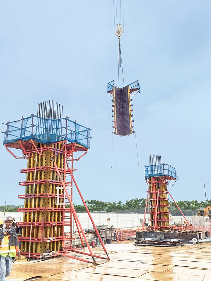 Together with VARIO GT 24 Column Formwork, PERI Birch Plywood is also used to cast the columns. With PERI Birch Plywood, it will result in a high quality concrete finishing.