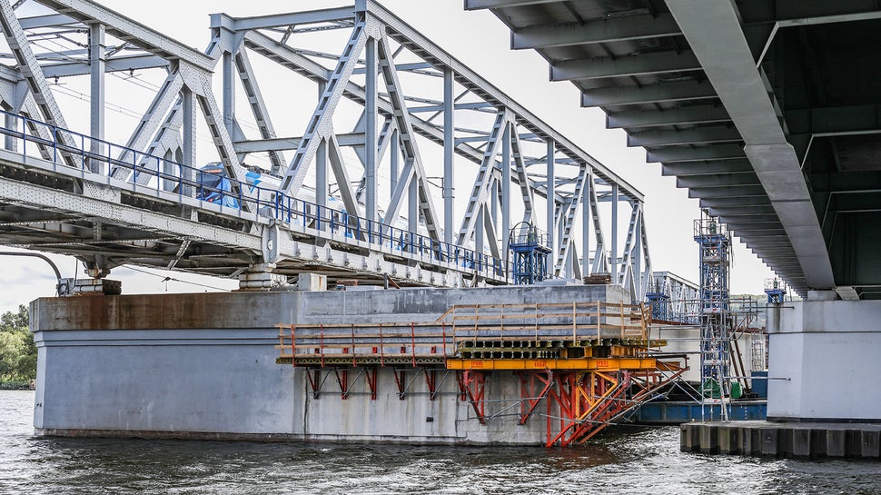 Przebudowa ciągów komunikacyjnych DK 31 - rozbudowa skrzyżowania ul. Floriana Krygiera z ul. Granitową z odcinkiem drogi w kierunku autostrady A6.