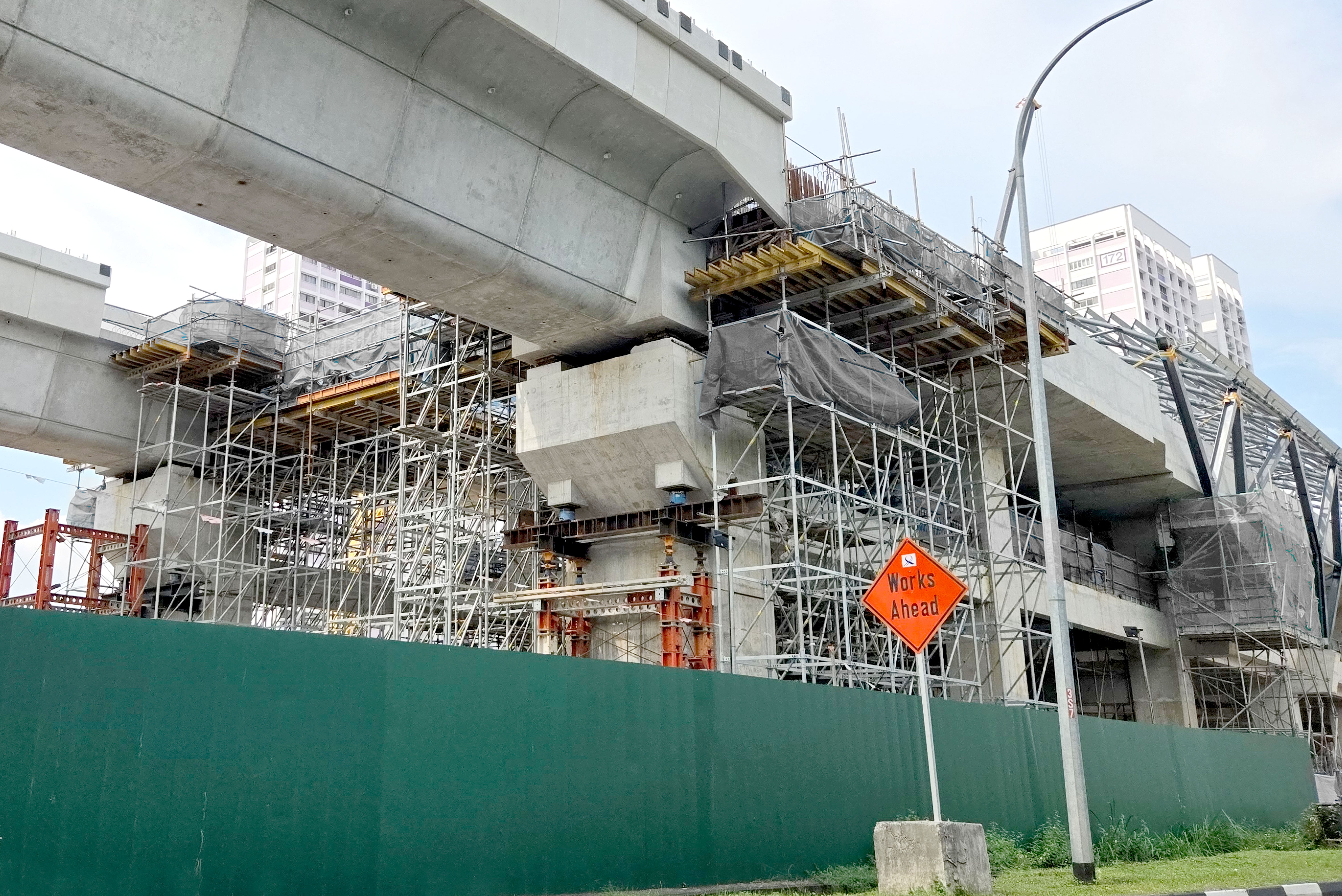 Platform level shoring at J108 (JE03) project (May 2025)