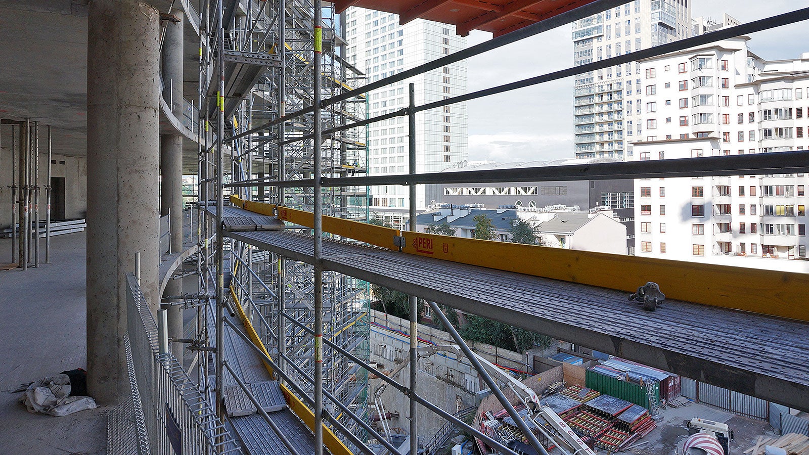 Warsaw Spire - rusztowania