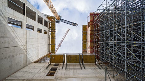 PERI plante und lieferte Schalung und Gerüst aus einer Hand.