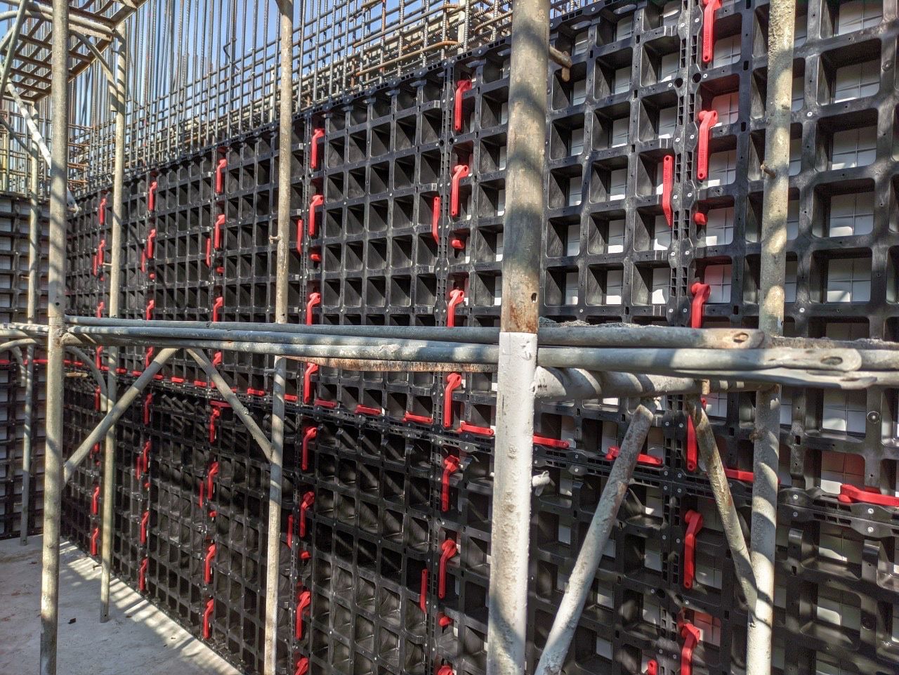 With the right calculation, you can extend the DUO structure to fit your project requirement effortlessly