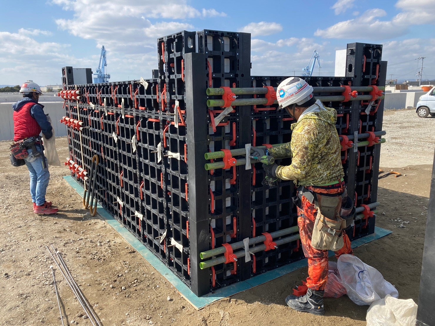 姫路港 飾磨港区 公共桟橋ブロック製作工事