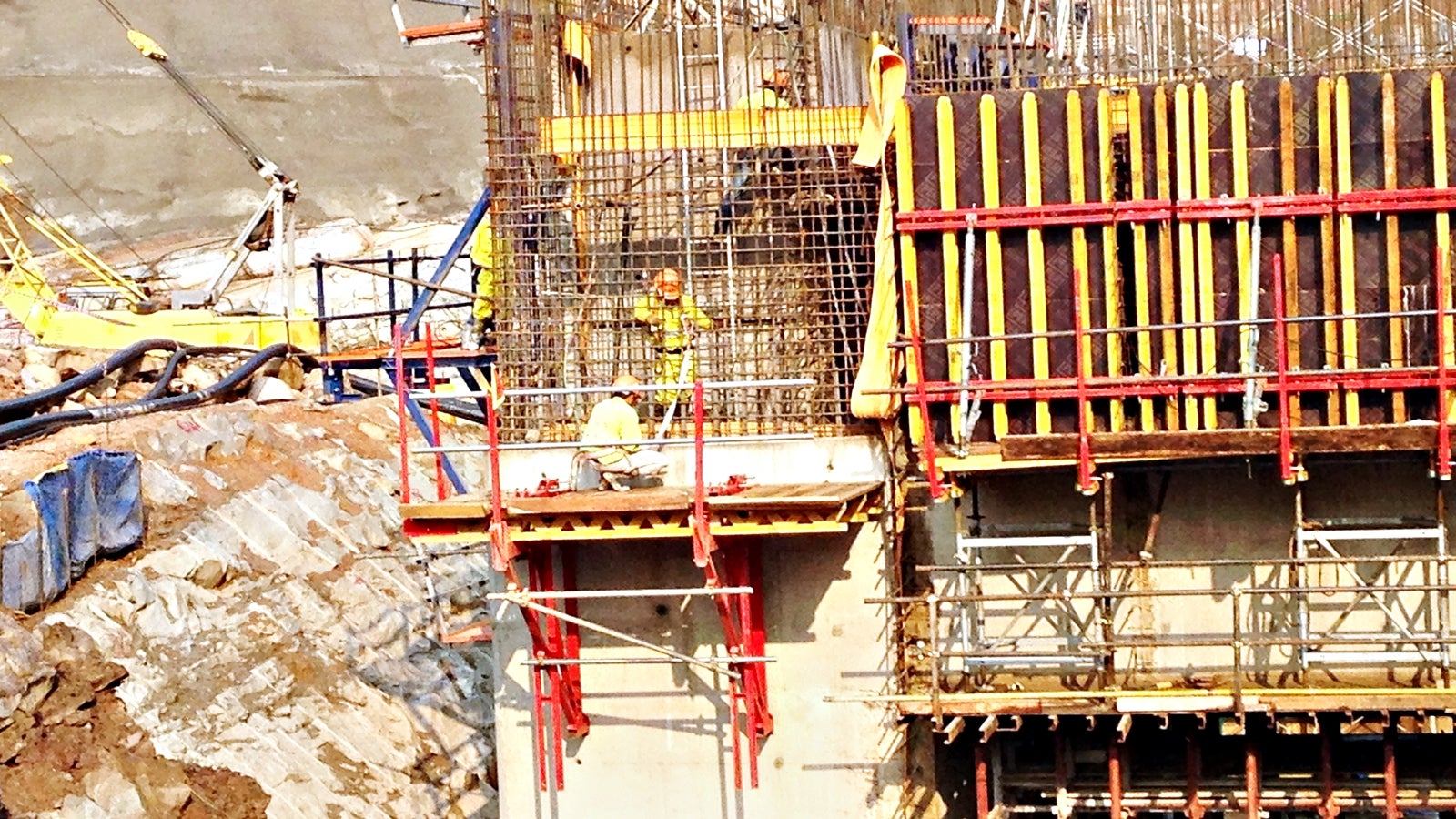 PERI solution for safe working areas