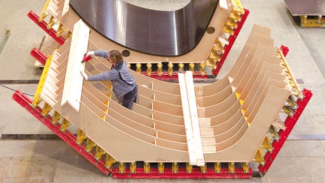 At the PERI assembly hall, the 3D formwork elements were accurately assembled. The extremely high dimensional accuracy meant valuable time could be saved during forming.