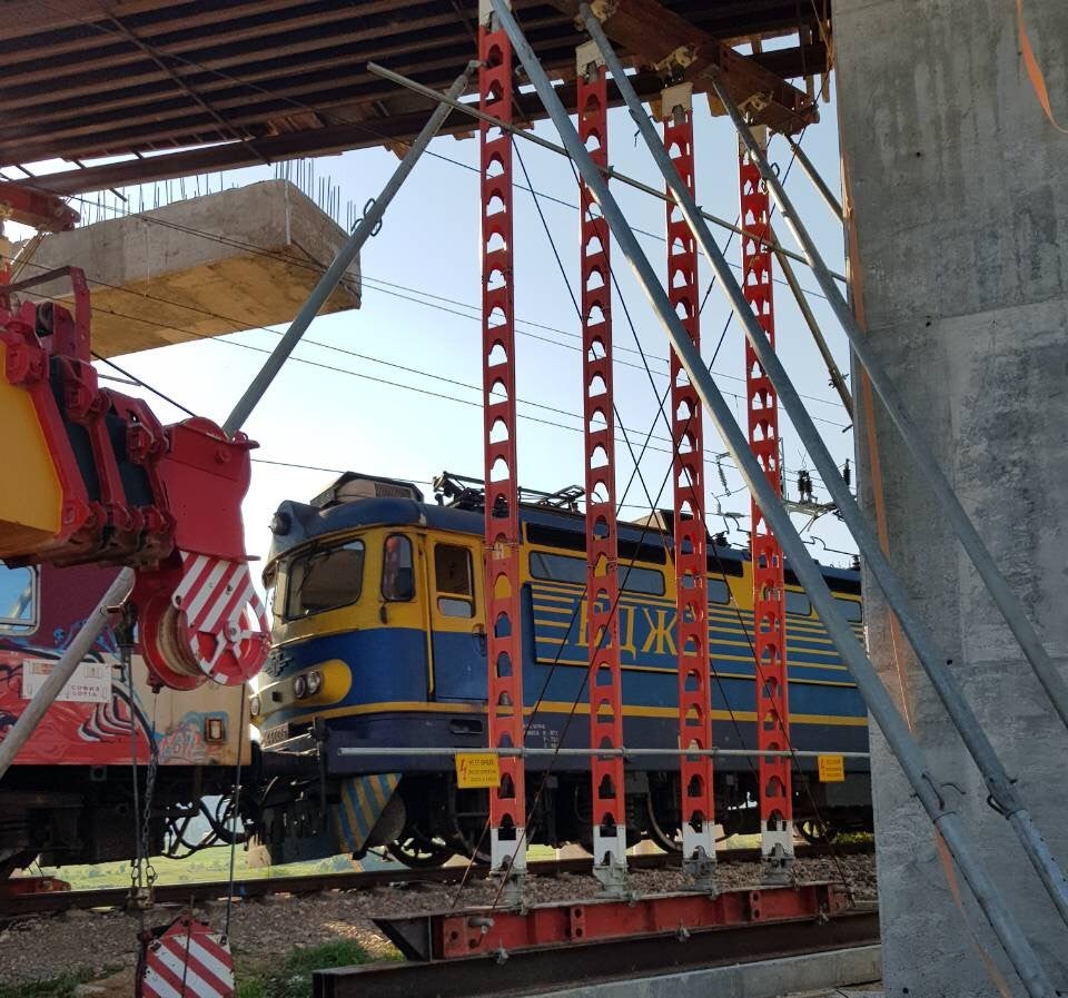 При по-сложни конструкции, отделните елементи на скелето могат да се свързват, което значително увеличава възможностите за приложение