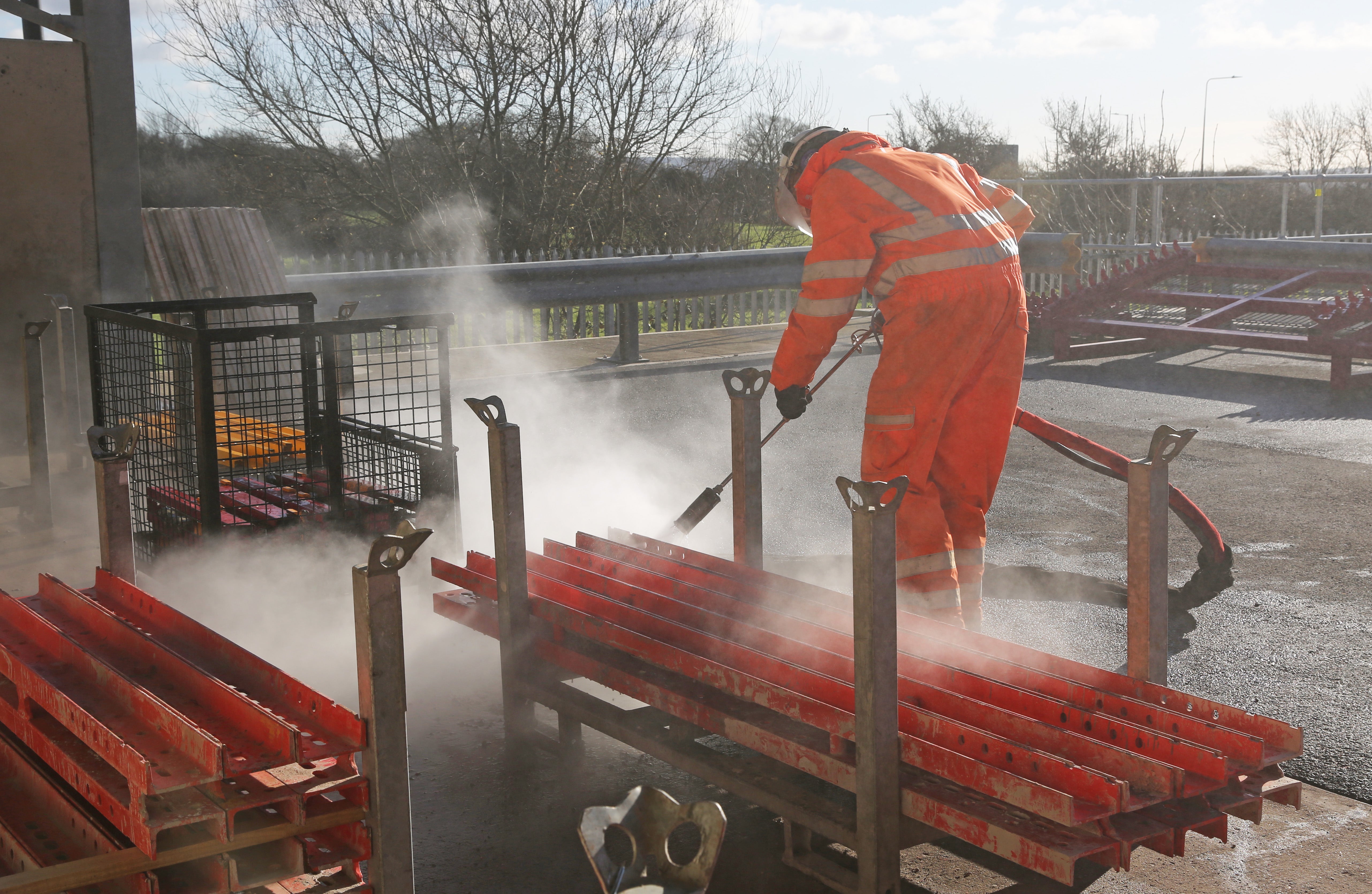 PERI offer cleaning and repair services to keep formwork in good working order.