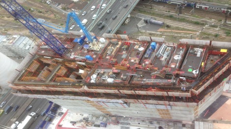 Tour DUO-2, en limite du Boulevard Périphérique, vue depuis DUO-1 en septembre 2019