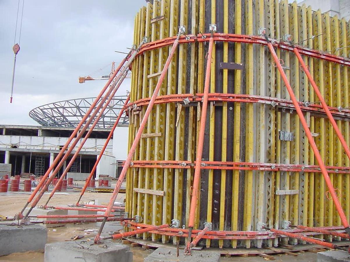 תבניות ואריו עגולות חיצוניות עם קורת פלדה בייצור מיוחד