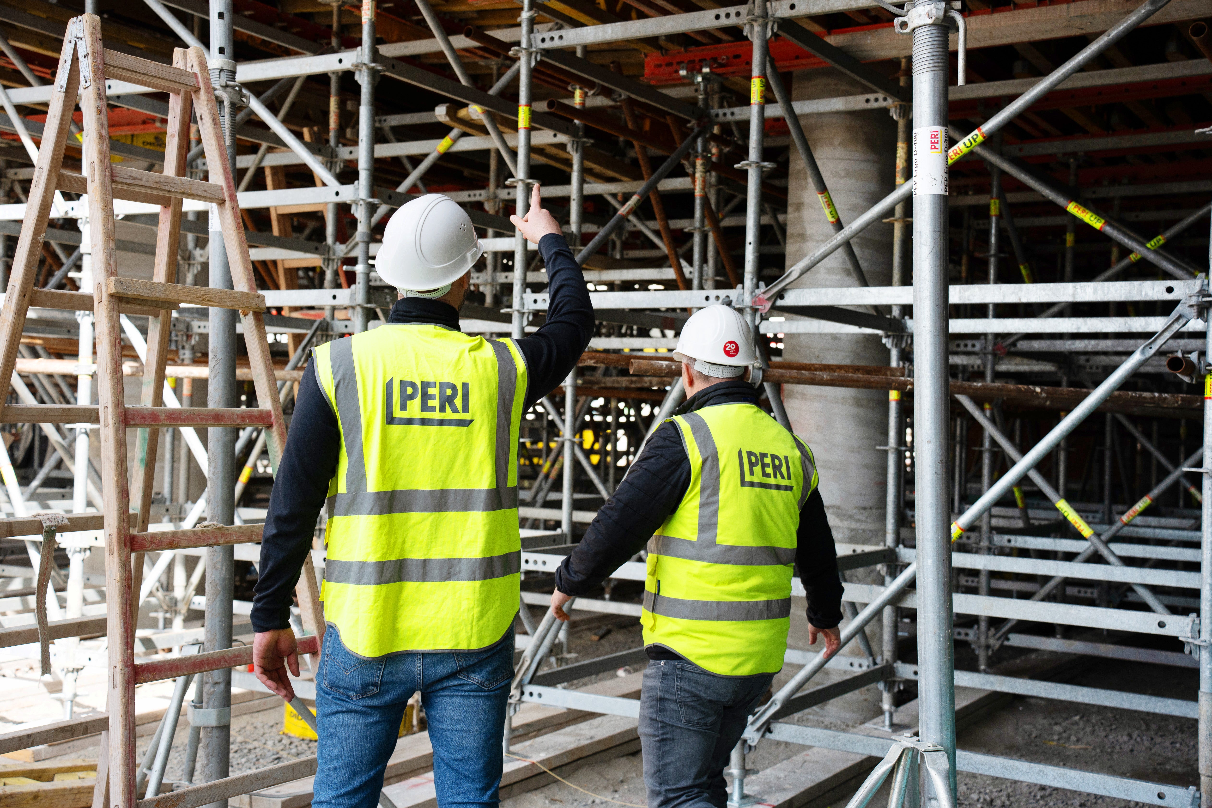 PERI специалисти оказват техническа помощ и супервайзинг директно на обекта – гаранция за правилно и ефективно приложение на системите.