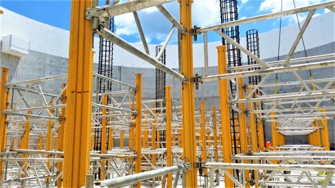 MULTIPROPS connect easily to create shoring towers