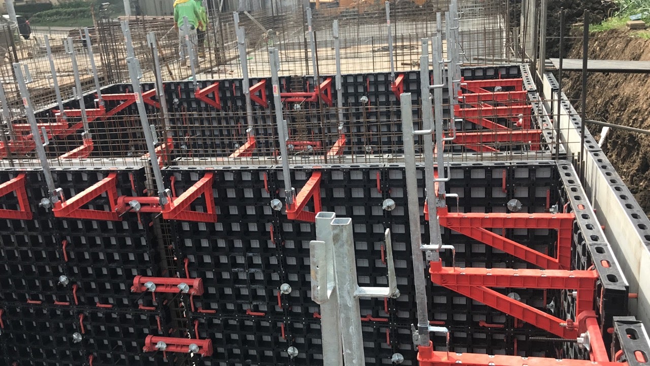 Hacienda Balai is the latest offering from Phinma Properties! The housing project allows residents to enjoy city life even more because it is located in a very much accessible place near commercial centers and main roads. 