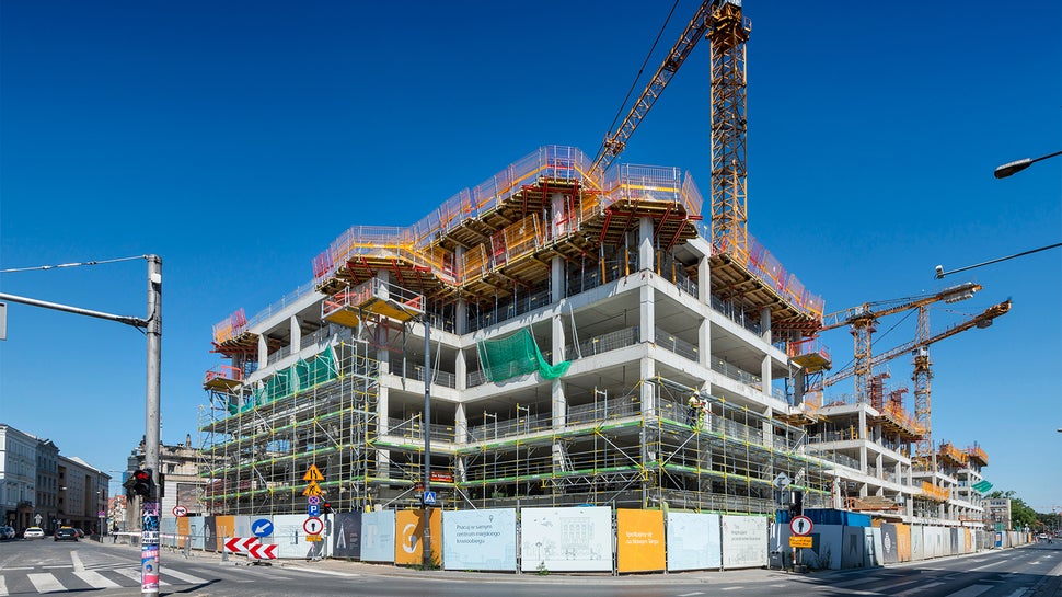 Nowo powstający biurowiec „Nowy Targ” - klasy LEED Platinum w bezpośredniej bliskości rynku wrocławskiego.