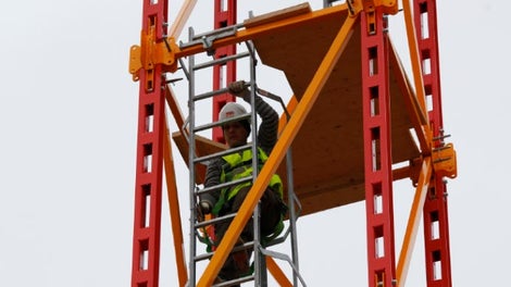 通往柱头螺杆的，安全的通道