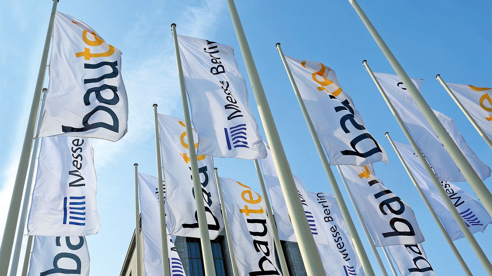 The bautec in Berlin takes place every 2 years in February. With around 500 exhibitors and 35,000 fair visitors, it is one of the most important construction trade fairs in Germany. (Photo: Messe Berlin GmbH)