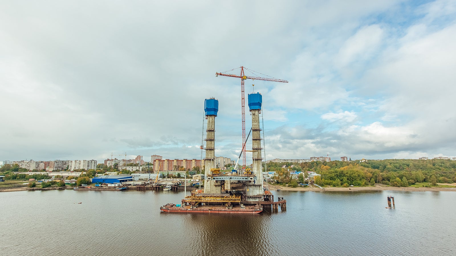 <p>Один из самых масштабных инфраструктурных проектов региона.</p><br/><br/><p><a href="https://live.peri.cloud/author/peri_ru/projects/sheksna.html">Подробнее</a></p><br/>