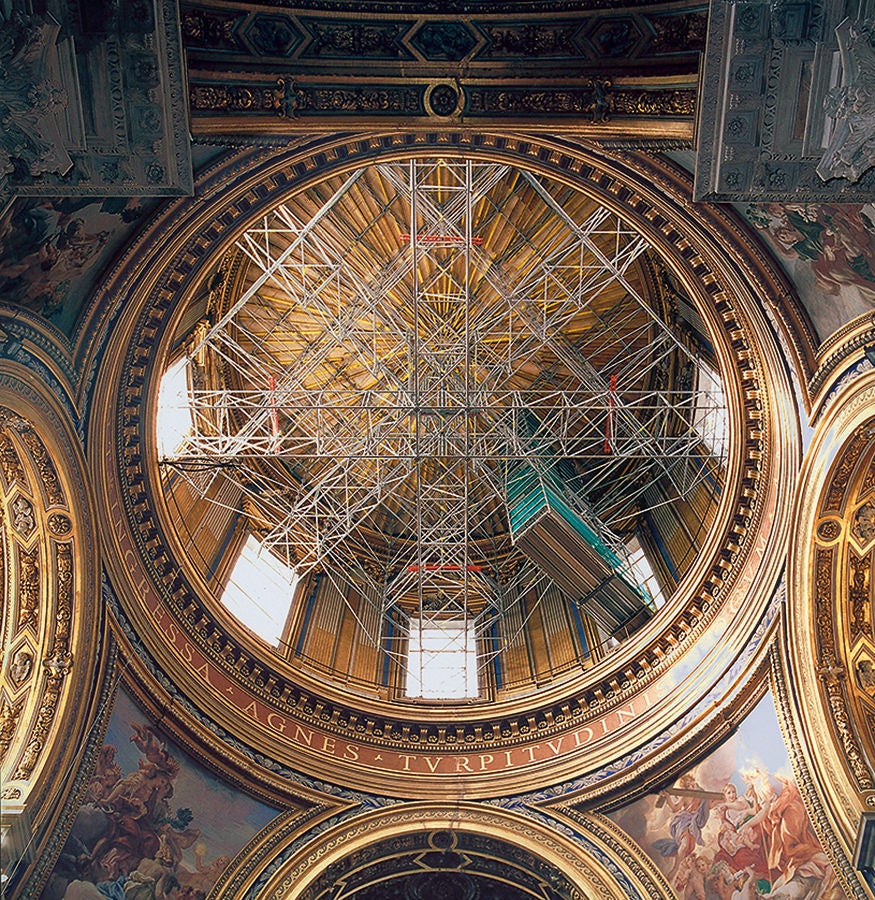 LGS kafes kiriş sistemi ile güvenli çalışma platformları oluşturulabilir. Eğer istenilirse, çalışma platformları tam boşluksuz ve toz geçirmez yapılabilir.