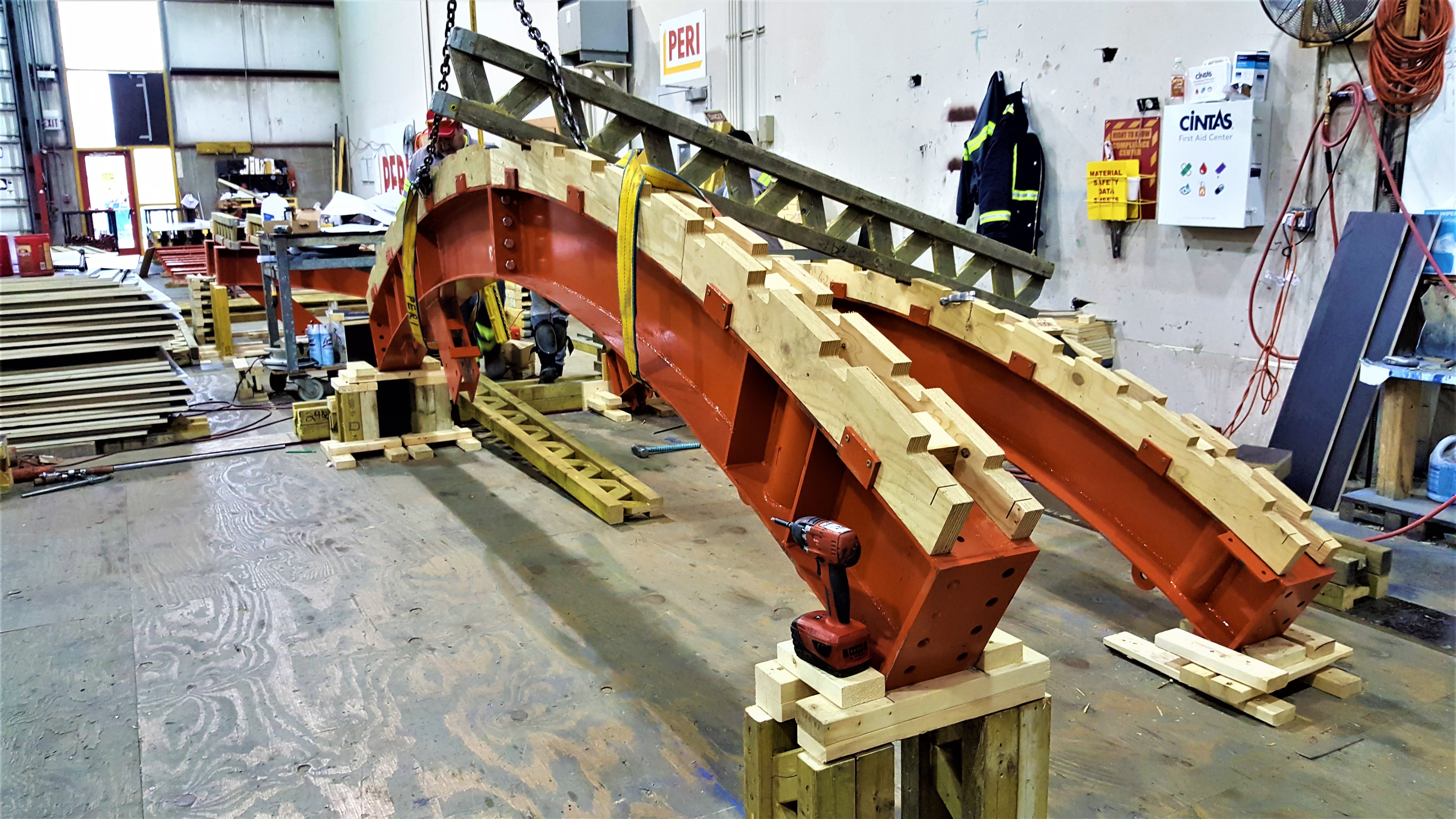Assembling the ring module for the tunnel formwork