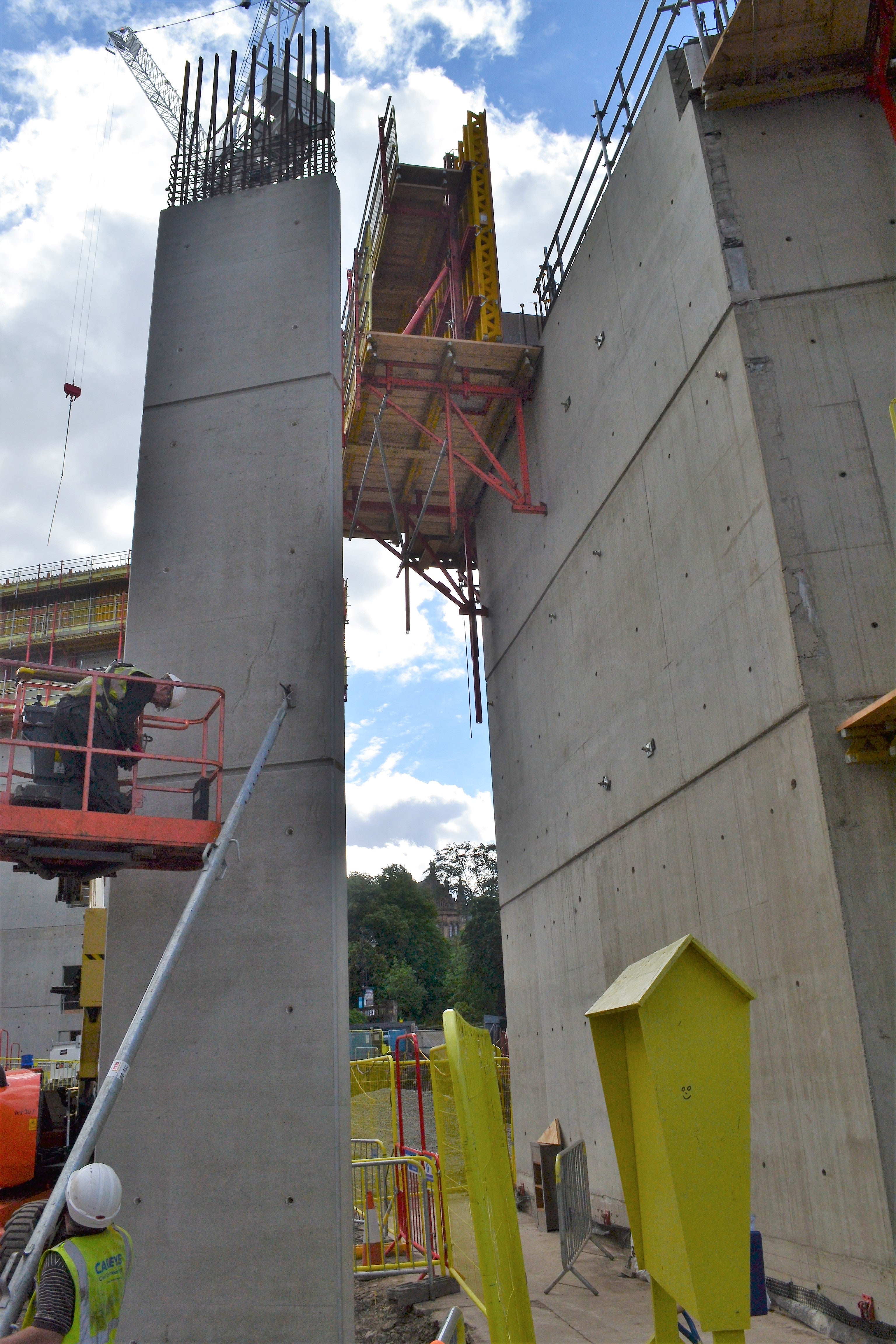 Delivering a high-grade architectural finish for a world-changing university.