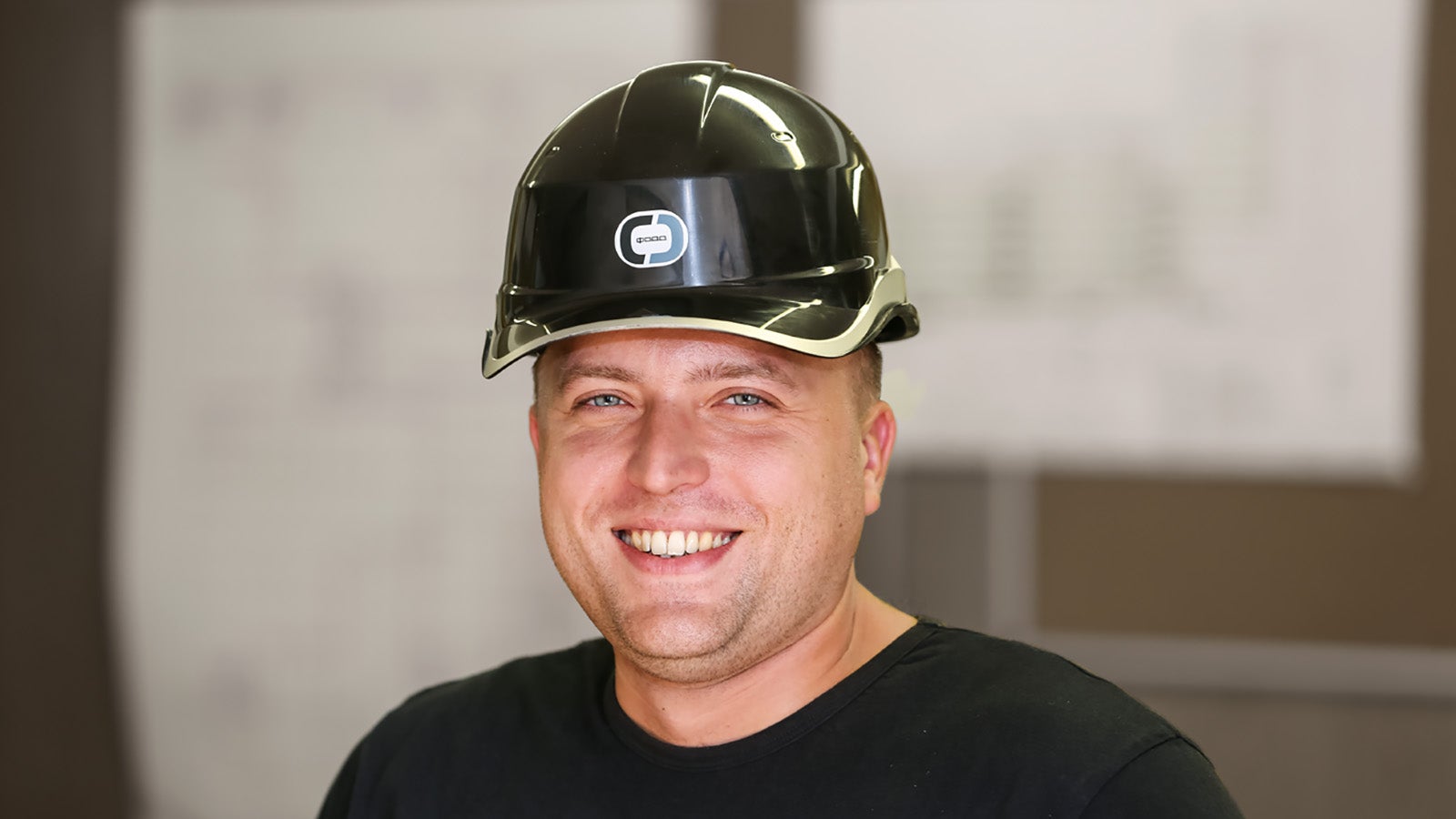 При строительстве объектов ЗАО "ФОДД" применяет исключительно высококачественные материалы и оснастку, в число которых входят опалубочные системы компании PERI. Простота монтажа, надежность систем, отличный сервис PERI позволяют нам достигать высокого качества в оптимальные сроки производства работ.