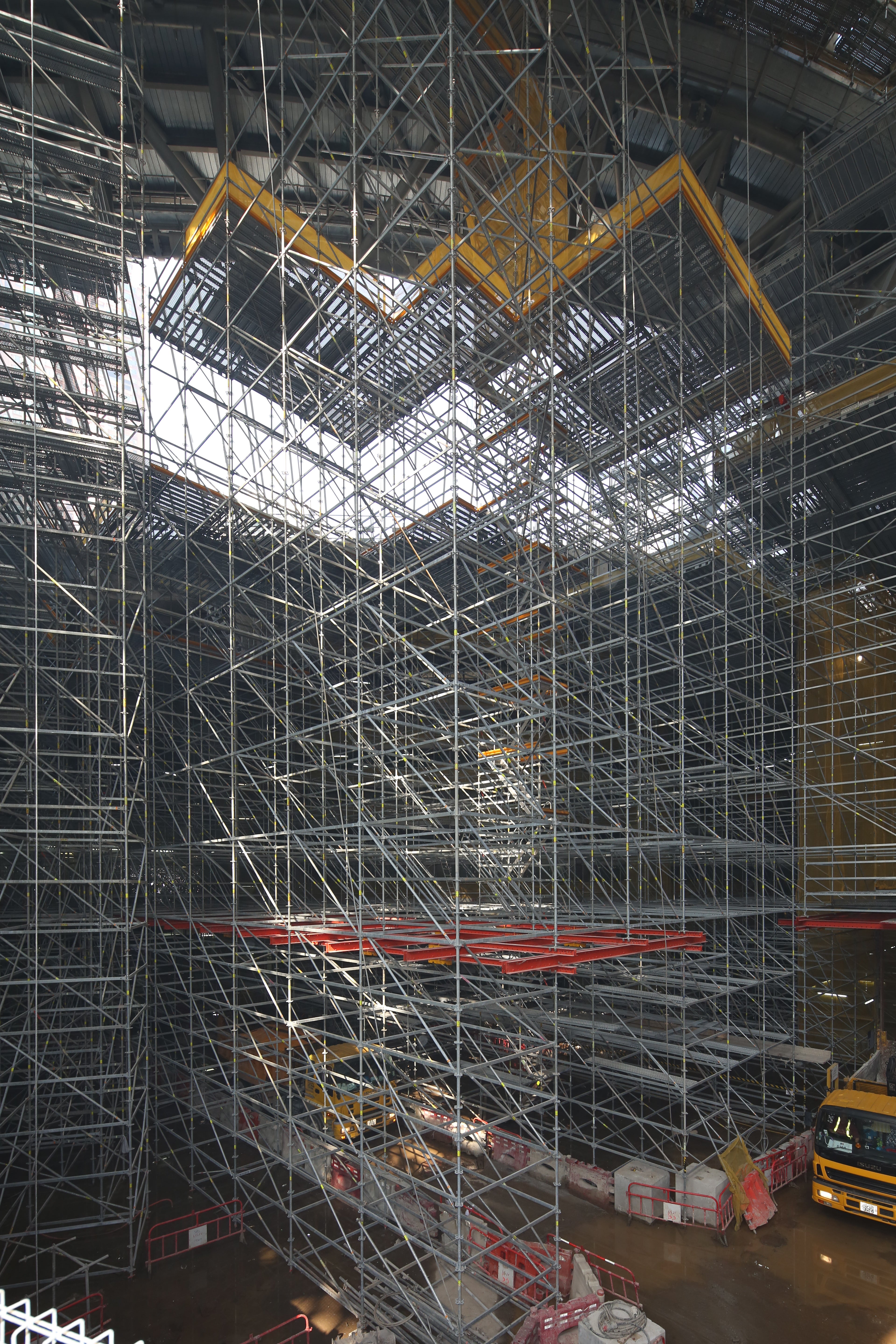 Multiple working levels constructed with PERI UP Access Scaffold