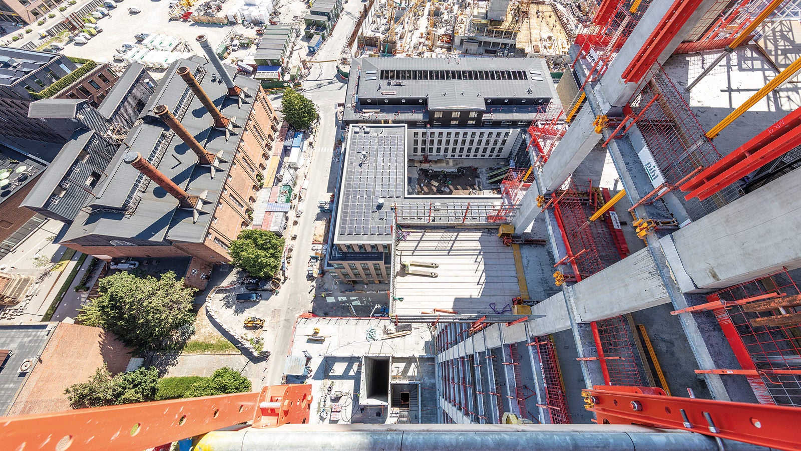 In the heart of Copenhagen, Pasteurs Tower, a 120-metre apartment building is being built, which will be the highest apartment building in Copenhagen when it is completed in 2022.