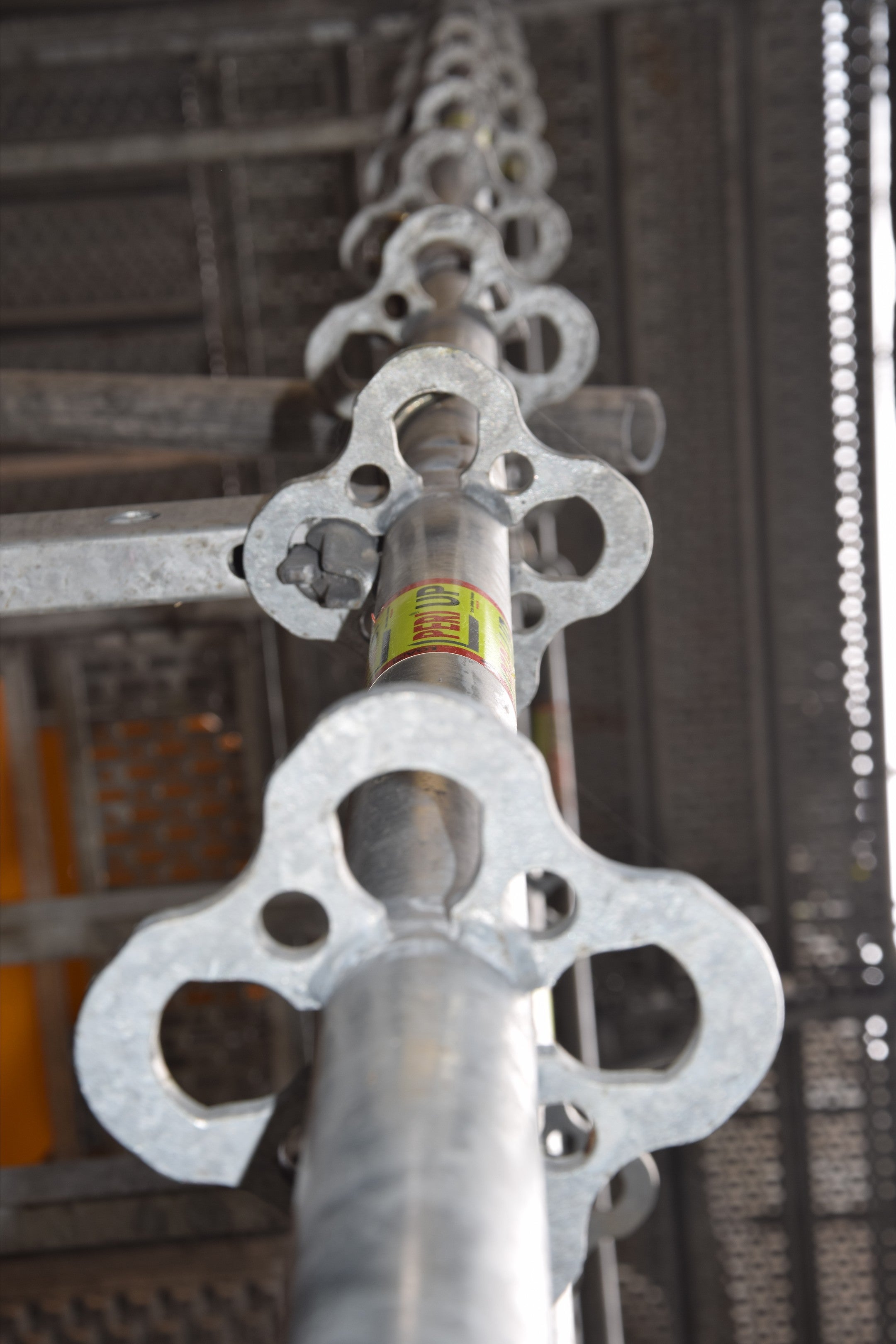 Голяма носимоспособност на връзките в Rosett възелa