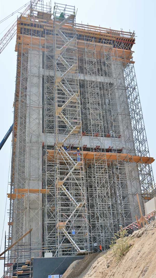 PERI UP staircase used for safe access to top levels