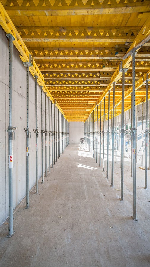 多功能的木制模板梁高24 cm，可作为墙模、柱模、楼板模板、或作为楼板模板的端模以及特殊应用。