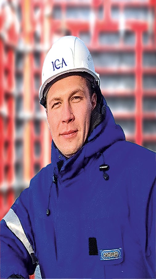 «Компания PERI при установке опалубки для заливки опор Центрального участка Заподного скоростного диаметра проявила себя как надежный партнер. Особо хотелось бы отметить возможность установки опалубки при штормовых ветрах и высокую степень выполнения работ специалистами PERI при достаточно сложной архитектурной и массивной конструкции опор моста ЗСД».